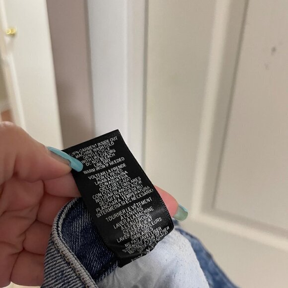 Max Studio Womens Medium Wash High Rise Distressed Cuff Cropped Tapered Jeans 6 - Picture 7 of 10